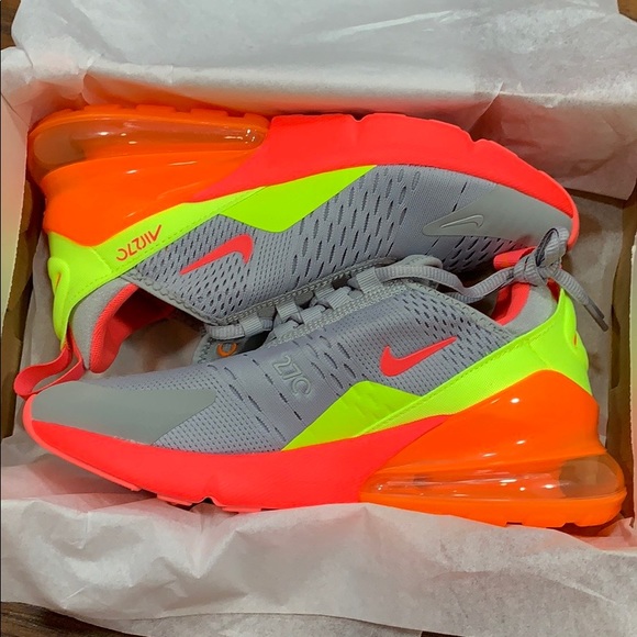 NIKE AIR MAX 270 GS 'WOLF GREY HOT PUNCH' - Picture 16 of 16